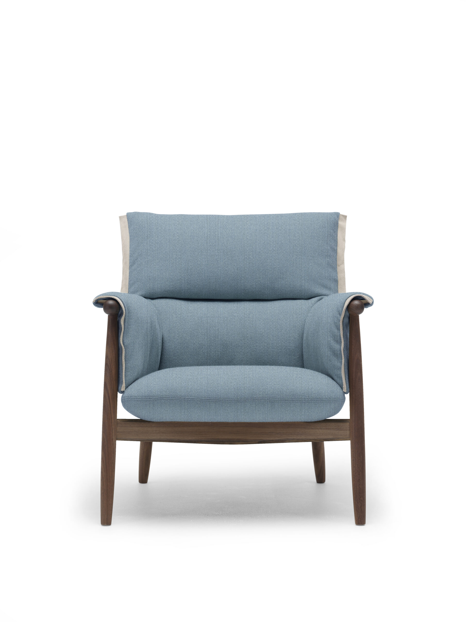 Carl Hansen E015 Embrace